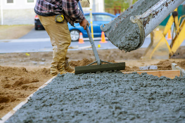 Best Poured Concrete Foundation  in Lawtey, FL